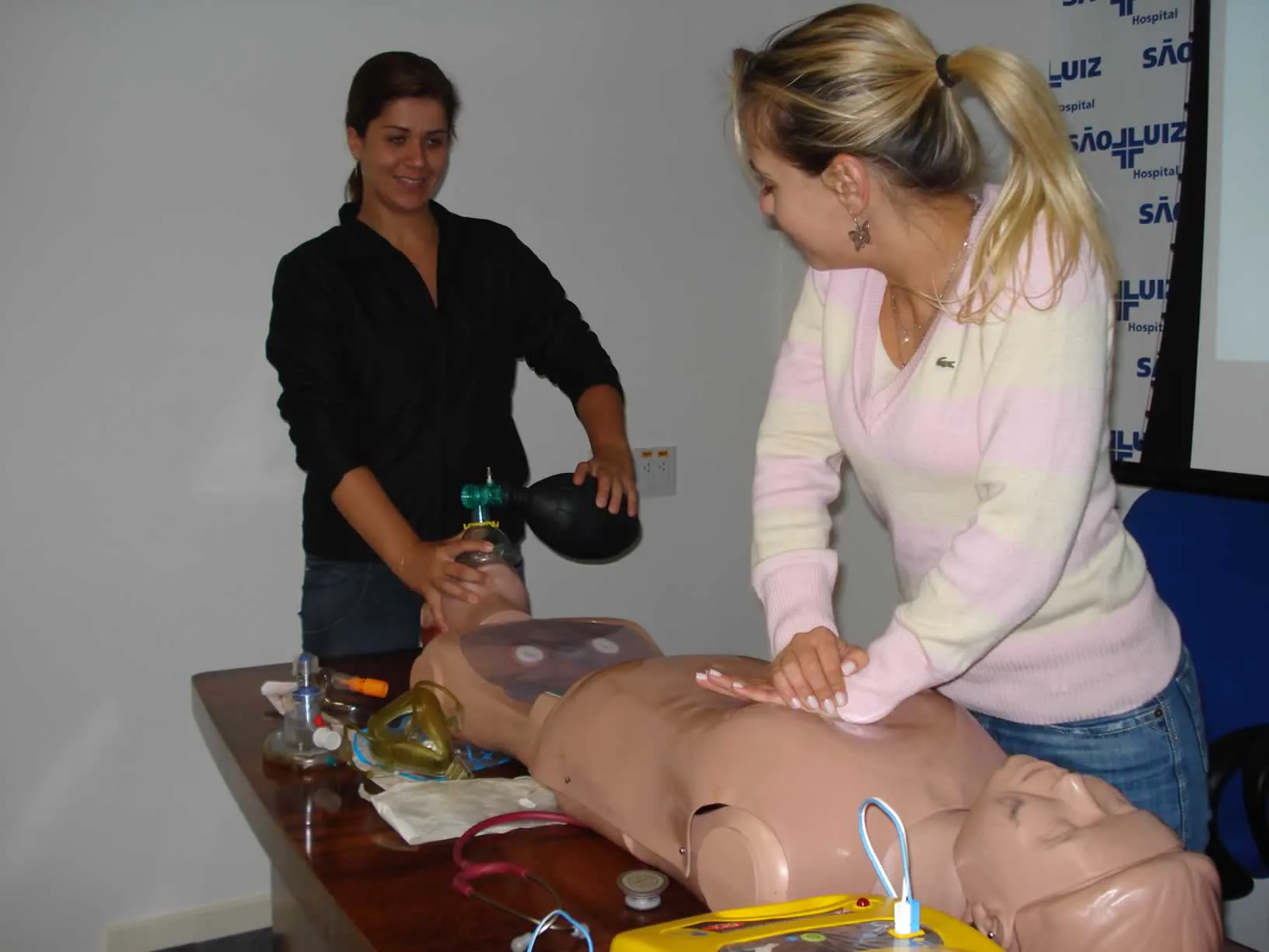 Manequim RCP Adulto real - Imagem 9